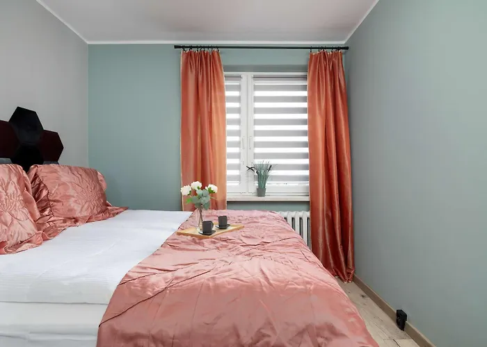 아파트 Air Conditioned With Balcony In By Renters 카토비체