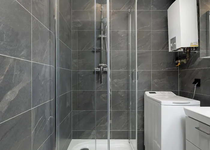 Apartment Air Conditioned With Balcony In By Renters Kattowitz