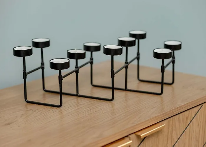 Air Conditioned With Balcony In By Renters 아파트 *